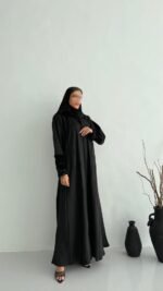 ⁦عباية شمواه مطرزة اسود⁩ - الصورة ⁦3⁩