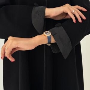 عباية كريب ملكي أسود