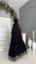 ⁦عباية كريب ملكي أسود⁩ - الصورة ⁦6⁩