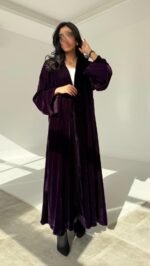 ⁦عباية مخمل مبطن موف⁩ - الصورة ⁦2⁩