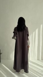 ⁦عباية كريب رمادي⁩ - الصورة ⁦4⁩