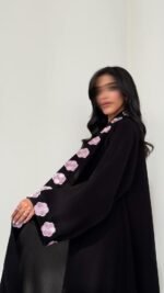 ⁦عباية دبل كلوش ورد⁩ - الصورة ⁦4⁩
