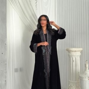عباية بتطريز انيق
