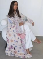 ⁦عباية ملونة نسائية⁩ - الصورة ⁦2⁩