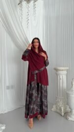 ⁦عباية مخمل قطيفة برغندي⁩ - الصورة ⁦7⁩