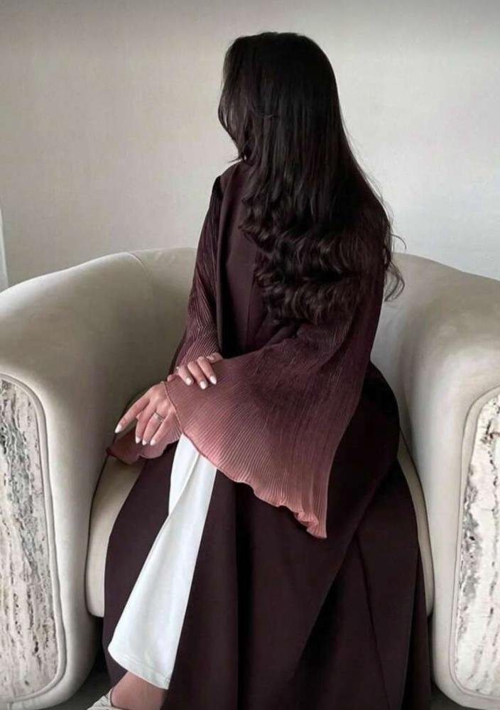 f8e1a496-059c-4cf7-9fe6-f276d55dca70-704x1000-bkeM5Vx2Z5CrseLZa094dvpkLGwKnaFjfVaACw5C عباية نسائية تركي - الصورة 1